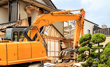 「遺品整理に伴う建物の解体と売却をサポート」画像